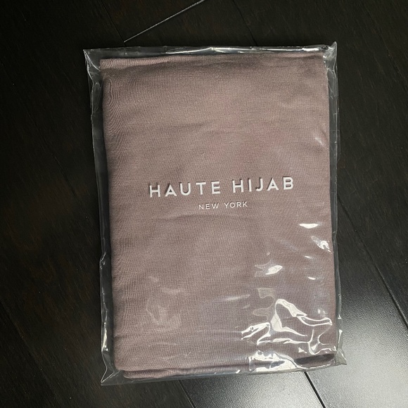 Haute Hijab "Pewter" Jersey - Picture 1 of 5
